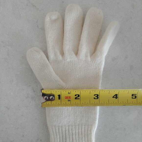 Vintage Aris Women angora wool lambswool cream off white knit gloves - Picture 8 of 10